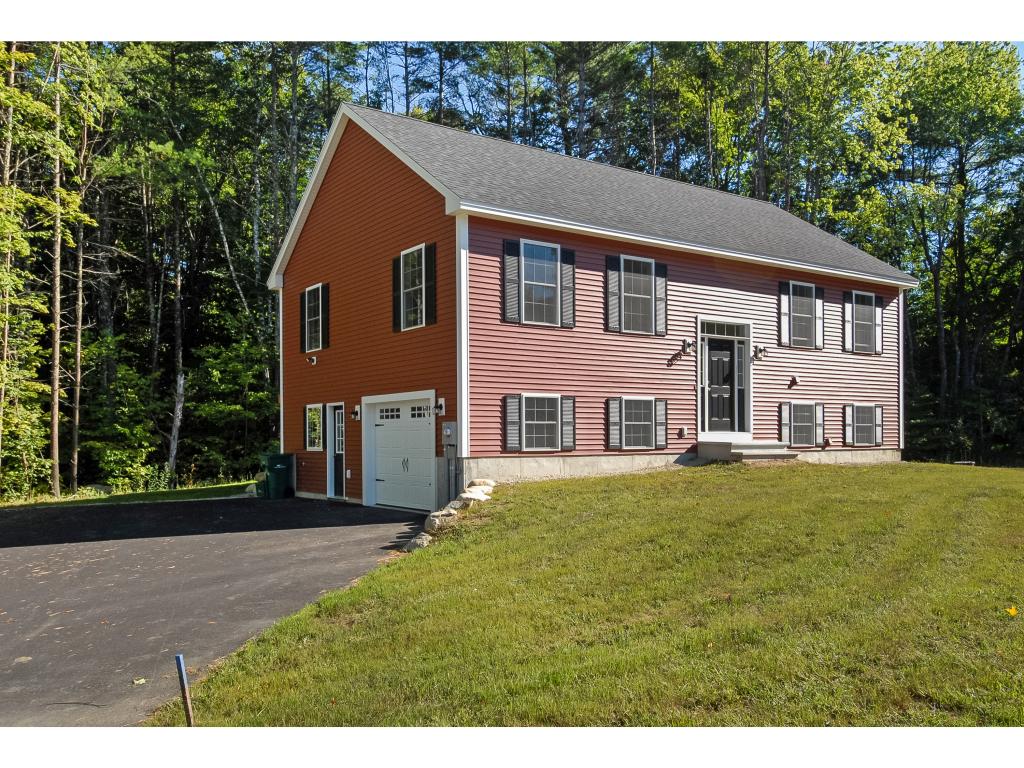 43 Regency Court Rochester, NH 03867 - Photo 3 of 15