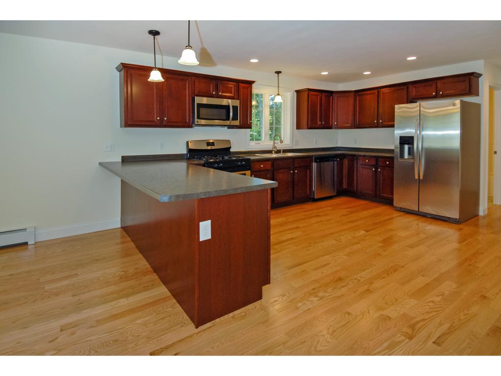 43 Regency Court Rochester, NH 03867 - Photo 4 of 15
