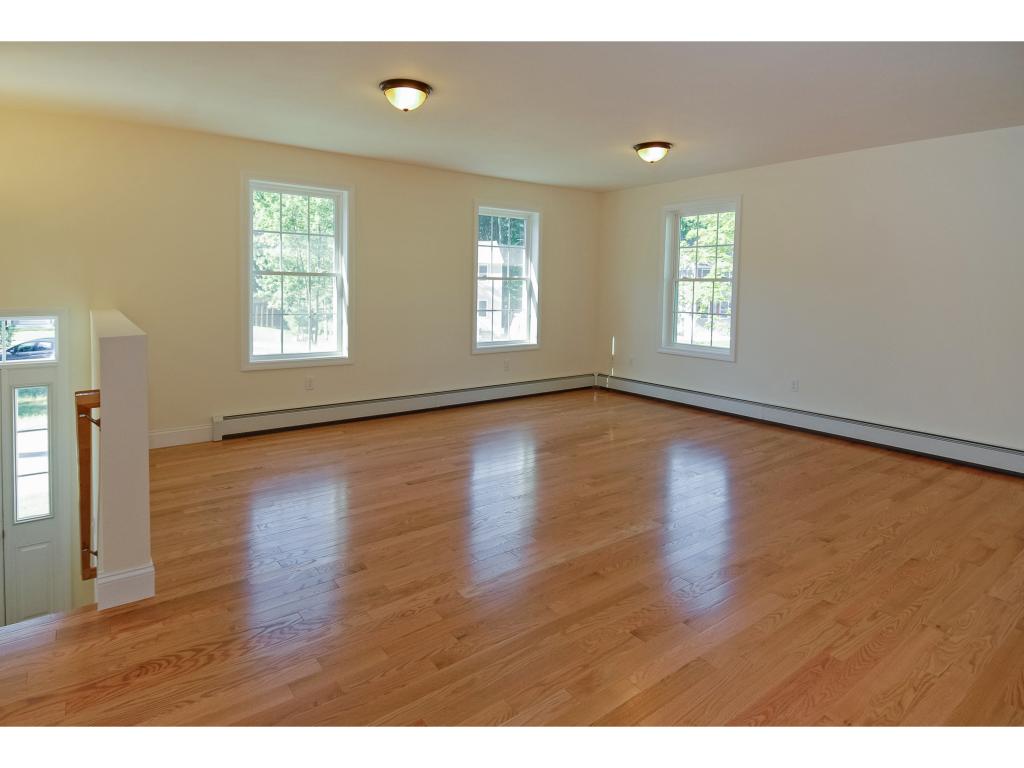 43 Regency Court Rochester, NH 03867 - Photo 6 of 15