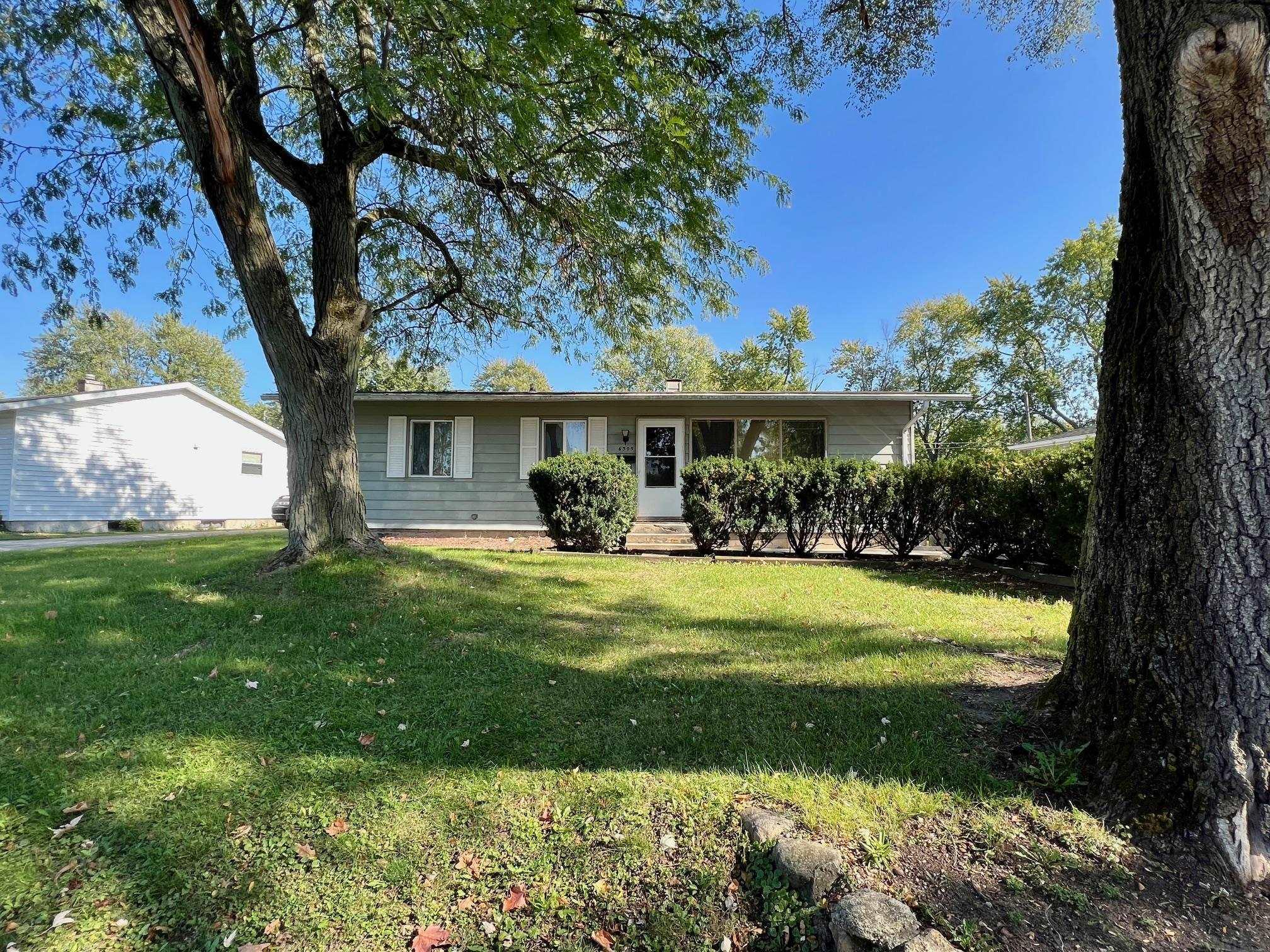 6305 Mayfair Road Fort Wayne, IN 46816 - Photo 1 of 19