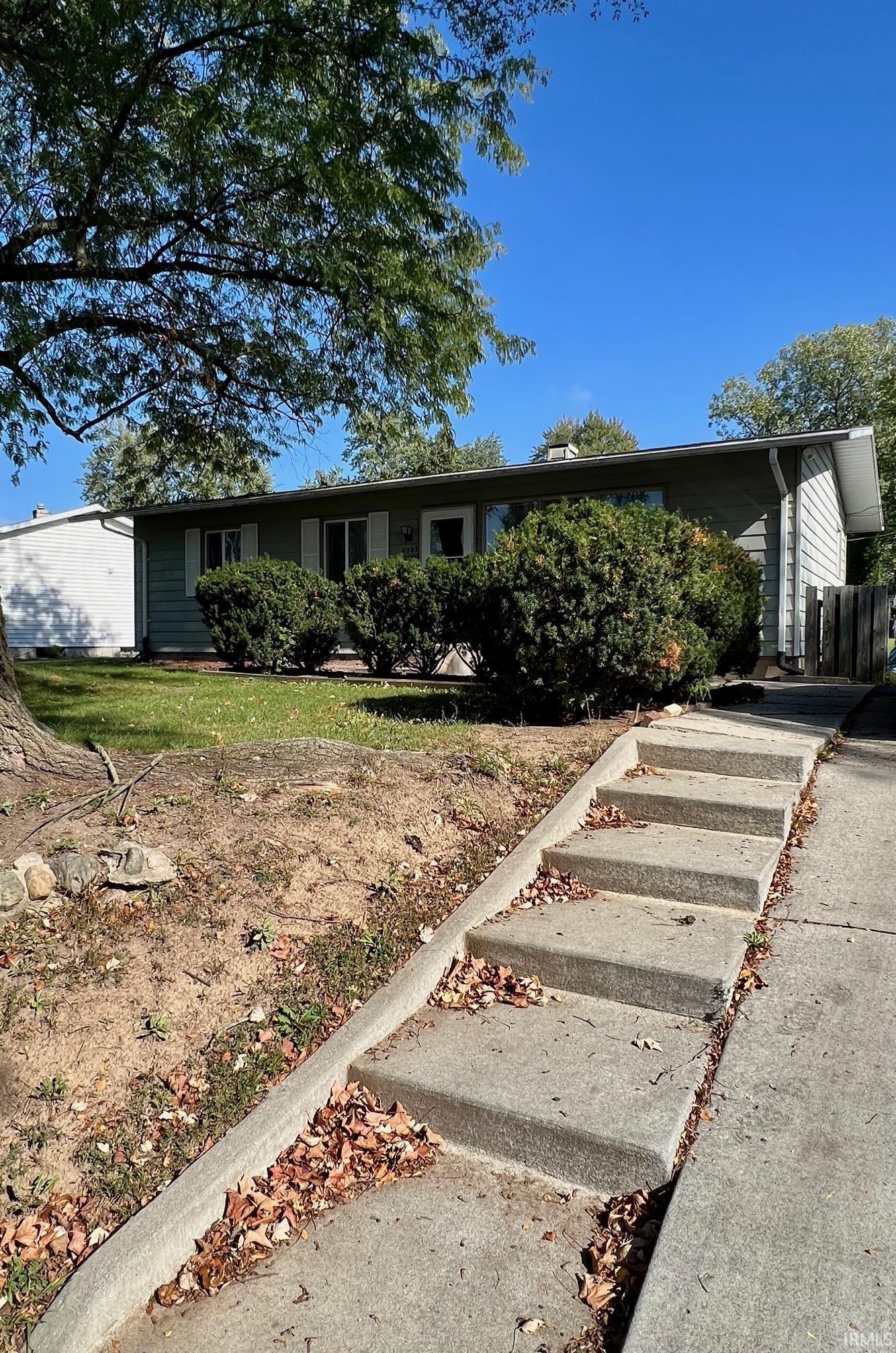 6305 Mayfair Road Fort Wayne, IN 46816 - Photo 4 of 19