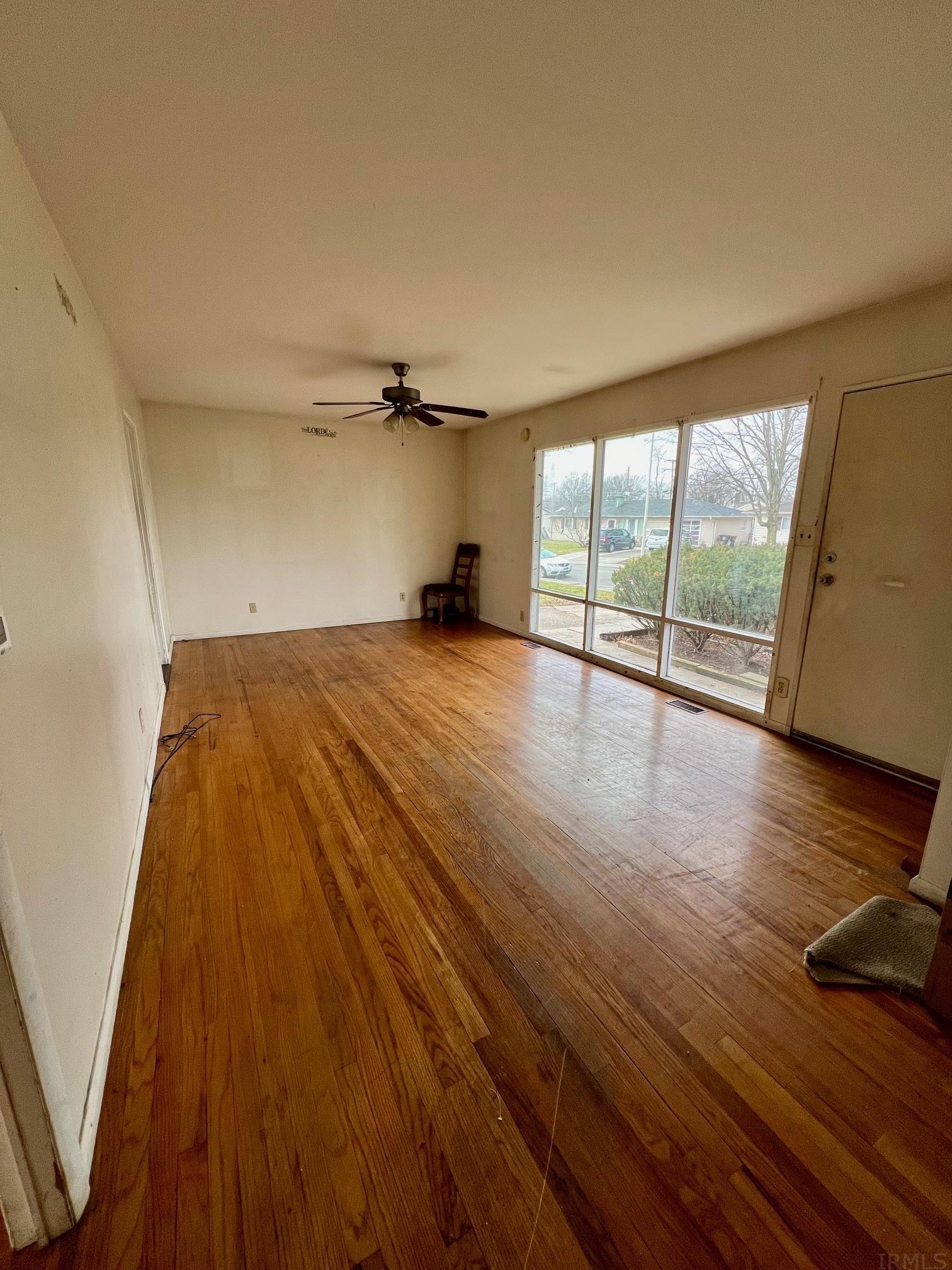 6305 Mayfair Road Fort Wayne, IN 46816 - Photo 6 of 19