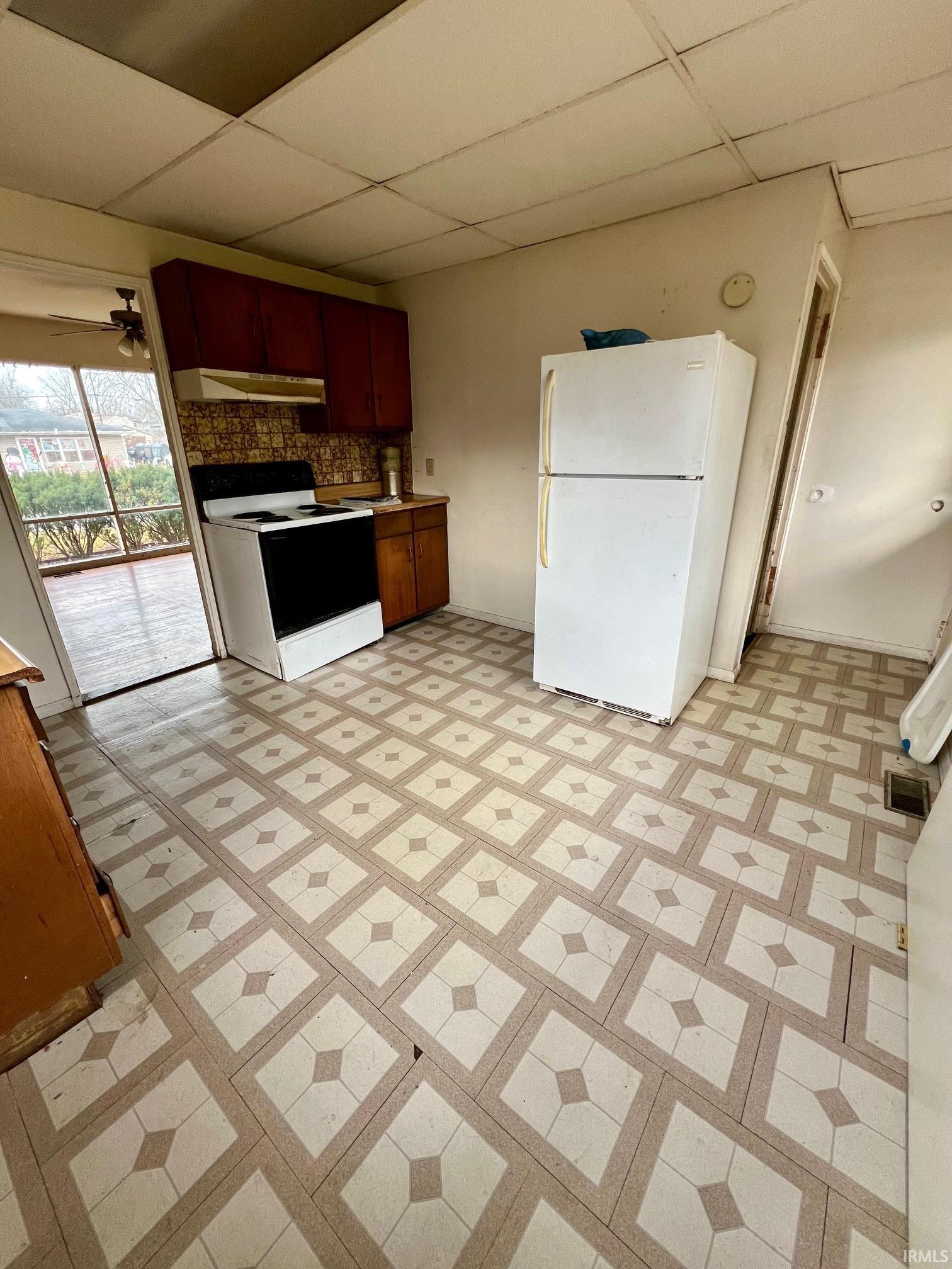 6305 Mayfair Road Fort Wayne, IN 46816 - Photo 7 of 19