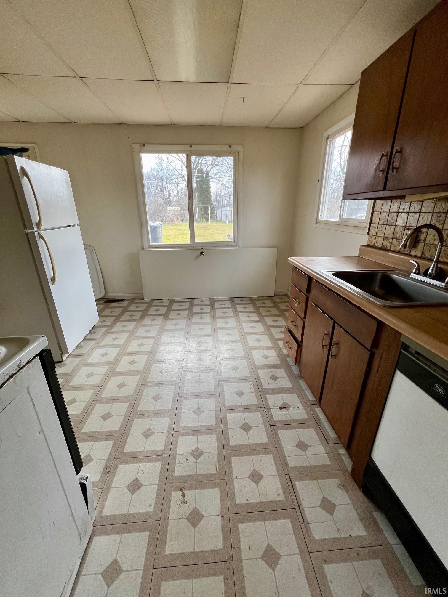 6305 Mayfair Road Fort Wayne, IN 46816 - Photo 9 of 19