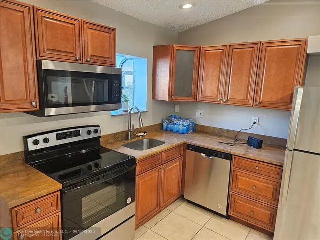 $3,400 | 2586 Northwest 58th Avenue, Margate, FL 33063