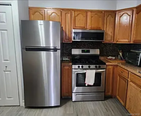 $3,600 | 15 Sagamore Road, Unit 1, Island Park, NY 11558