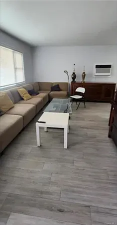 $3,600 | 15 Sagamore Road, Unit 1, Island Park, NY 11558