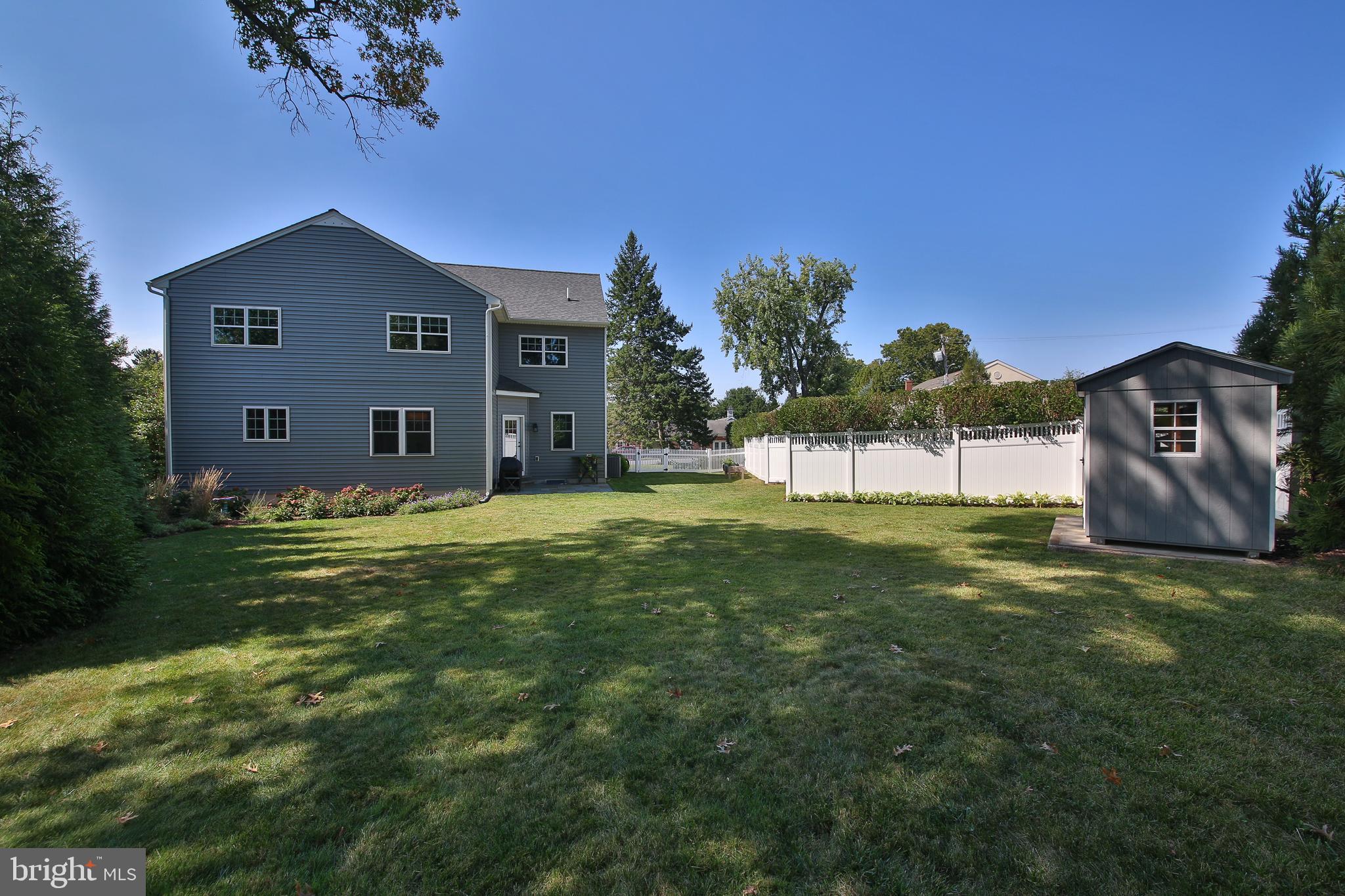 111 Gallagher Road Wayne, PA 19087 - Photo 30 of 31 Rear yard