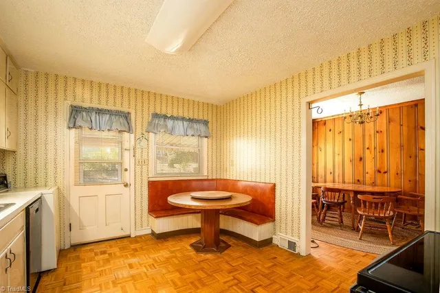 $247,700 | 1519 McGuinn Drive, High Point, NC 27262