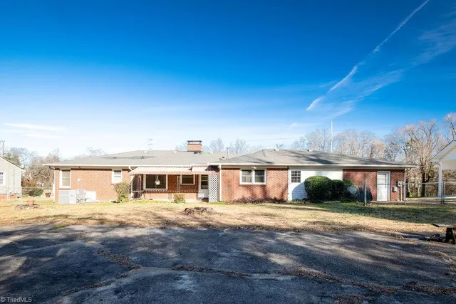 $247,700 | 1519 McGuinn Drive, High Point, NC 27262