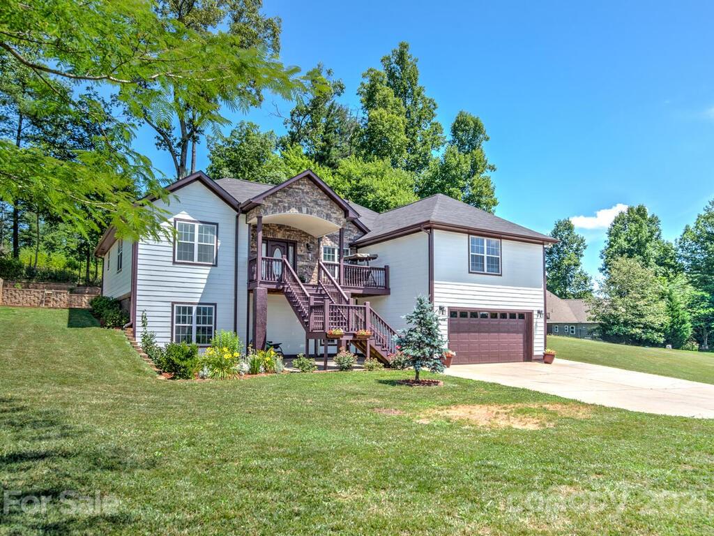 10 Elim Road Leicester, NC 28748 - Photo 2 of 35 Gallery Image 2