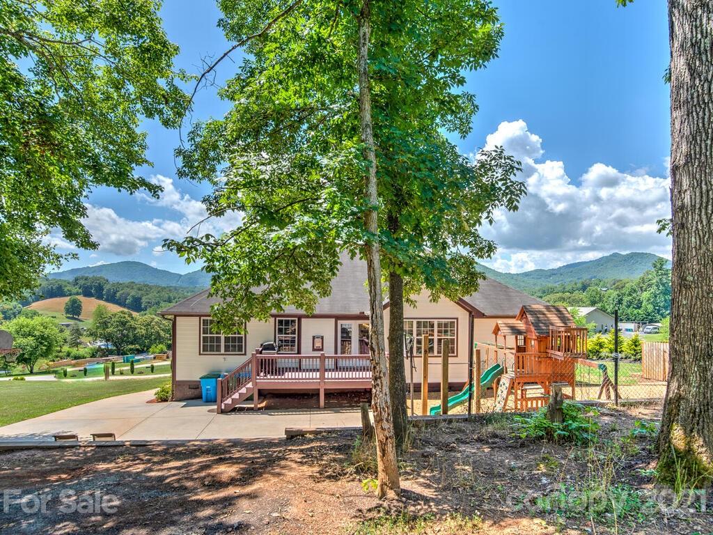 10 Elim Road Leicester, NC 28748 - Photo 24 of 35 Gallery Image 24