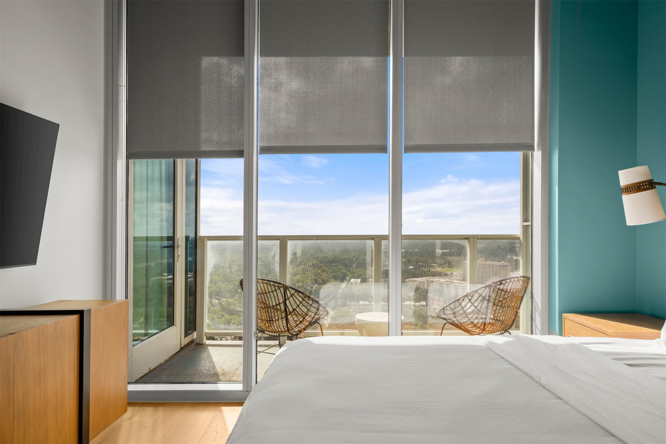 48 East Avenue, Unit 2807 Austin, TX 78701 - Photo 15 of 23 You’ll never get enough of the view, with the lake and cityscape offering a constantly changing backdrop that’s impossible to tire of