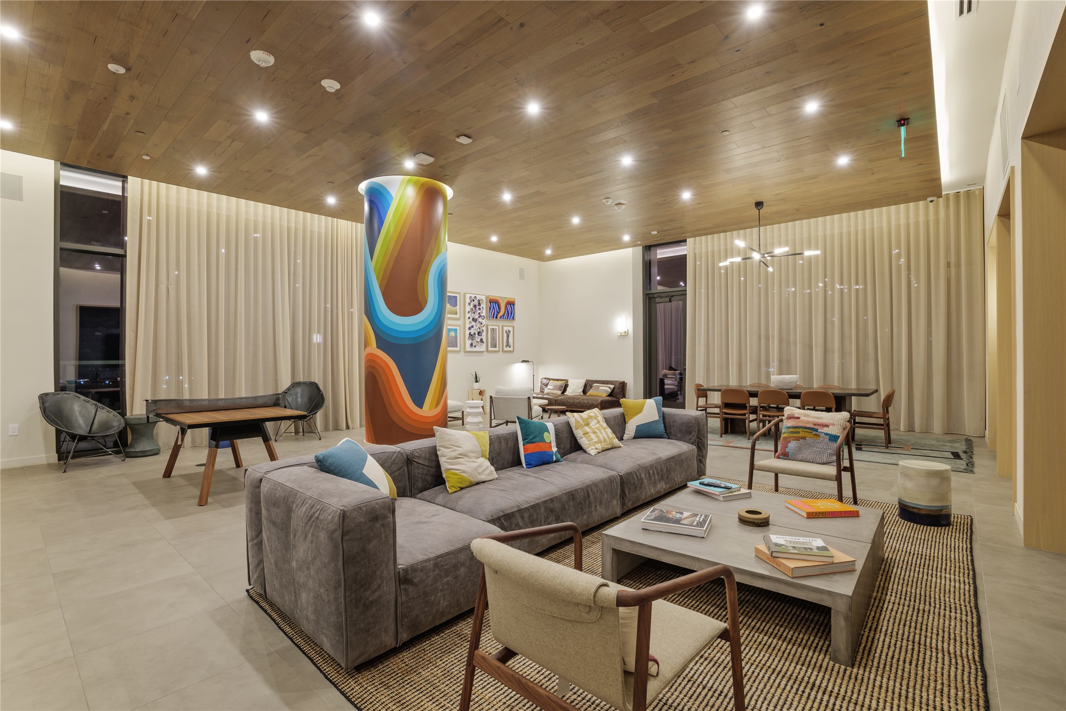 48 East Avenue, Unit 2807 Austin, TX 78701 - Photo 21 of 23 Indoor community area with plenty of lounging areas