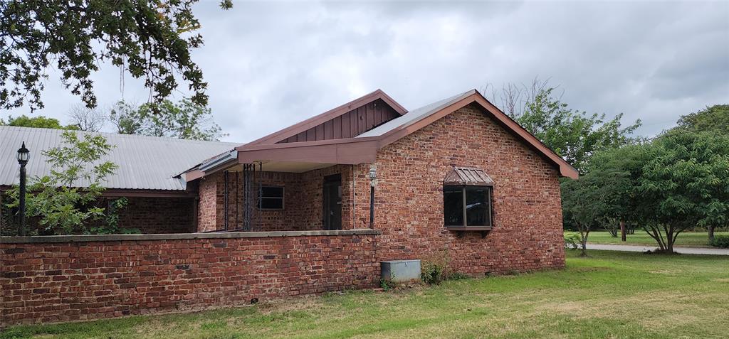 711 West Moss St  