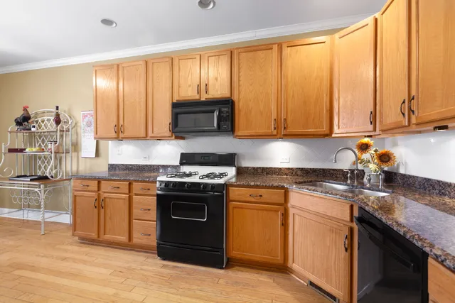 $525,000 | 346 Bay Tree Circle, Vernon Hills, IL 60061