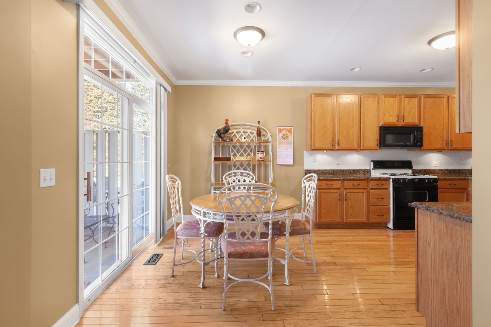 346 Bay Tree Circle Vernon Hills, IL 60061 - Photo 7 of 17