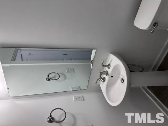 closeup view of washer and dryer