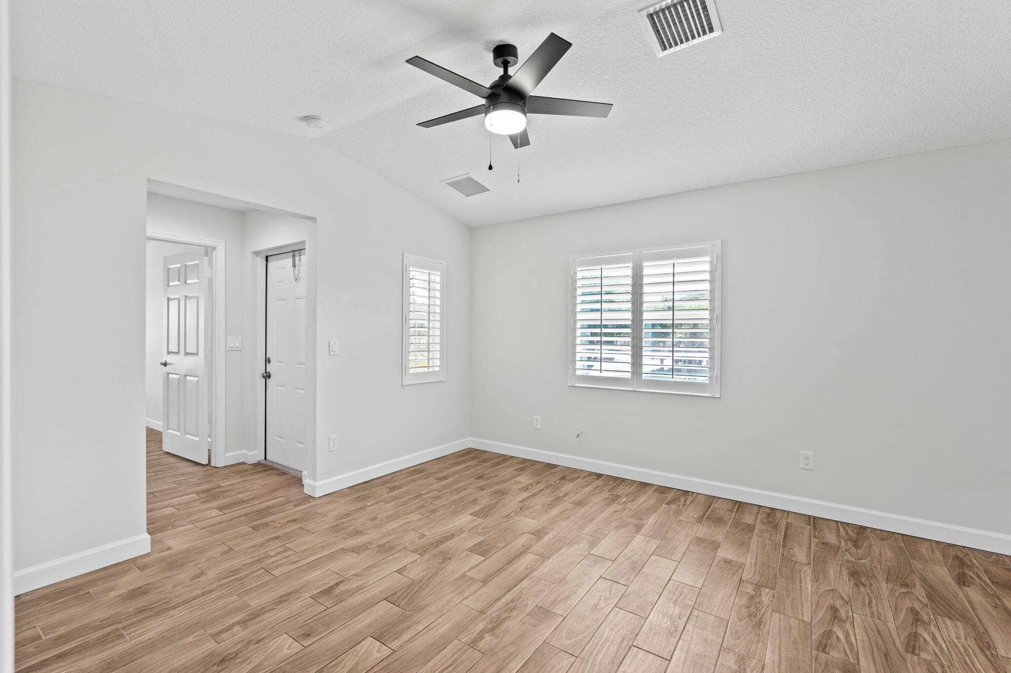 56 West 12th Street, Unit D Riviera Beach, FL 33404 - Photo 16 of 30 24-web-or-mls-A7406961