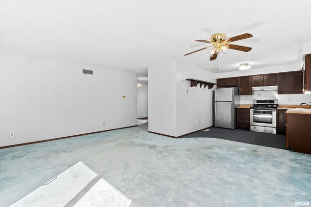 $185,500 | 140 Shoshone Drive, East Peoria, IL 61611