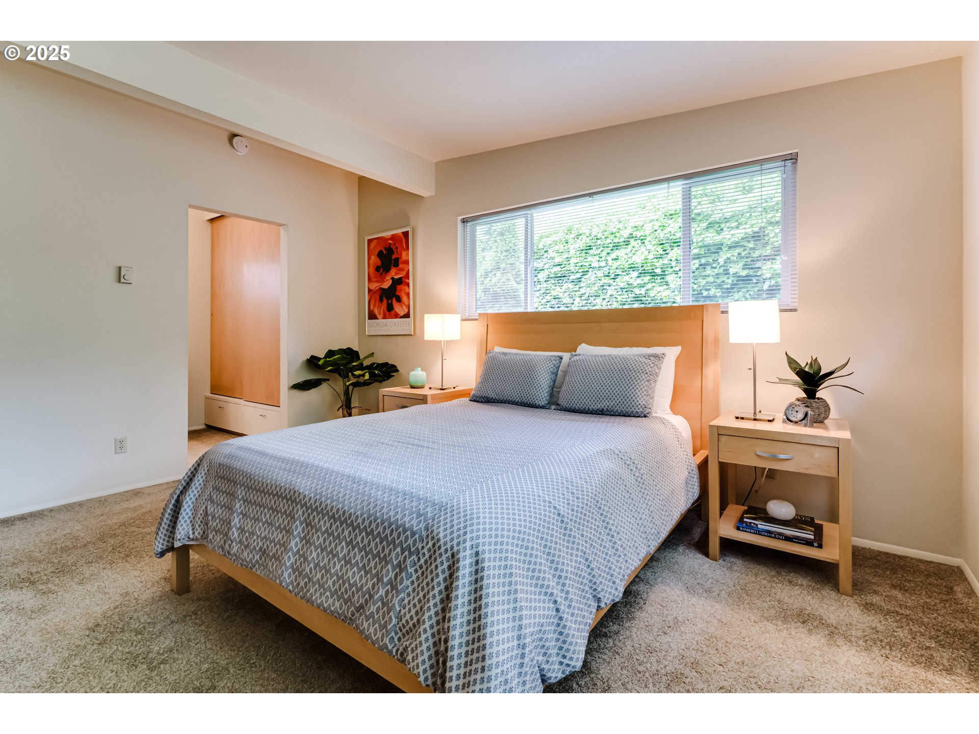 495 West 27th Avenue Eugene, OR 97405 - Photo 16 of 48 a bedroom with a bed and a window