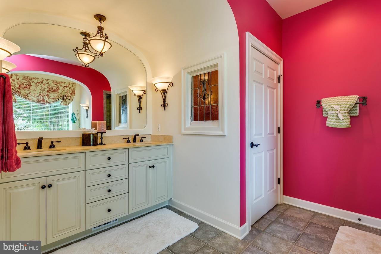 5362 Leeds Manor Road Hume, VA 22639 - Photo 19 of 30 Bath (Master)
