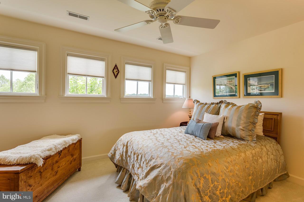 5362 Leeds Manor Road Hume, VA 22639 - Photo 21 of 30 Bedroom