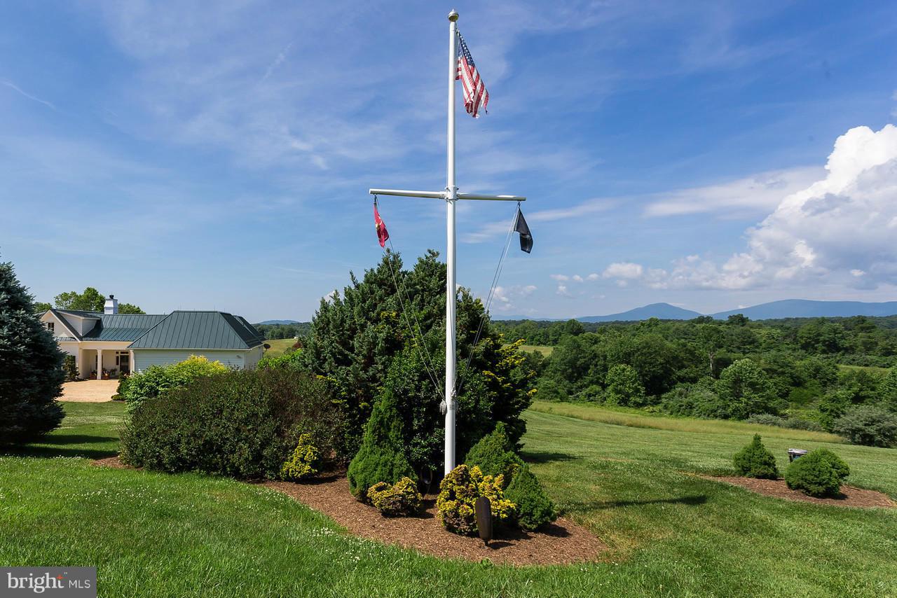 5362 Leeds Manor Road Hume, VA 22639 - Photo 5 of 30 Exterior (General)