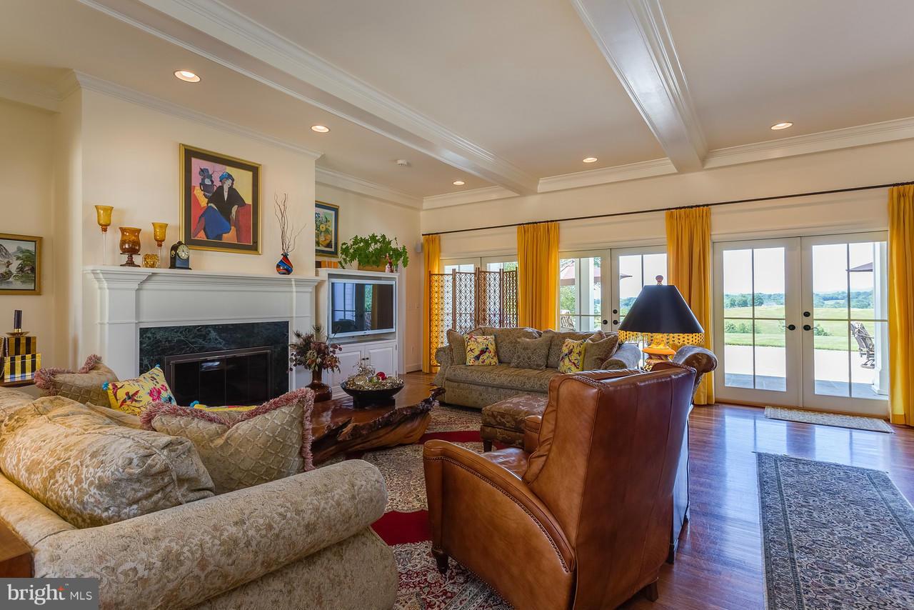 5362 Leeds Manor Road Hume, VA 22639 - Photo 7 of 30 Living Room