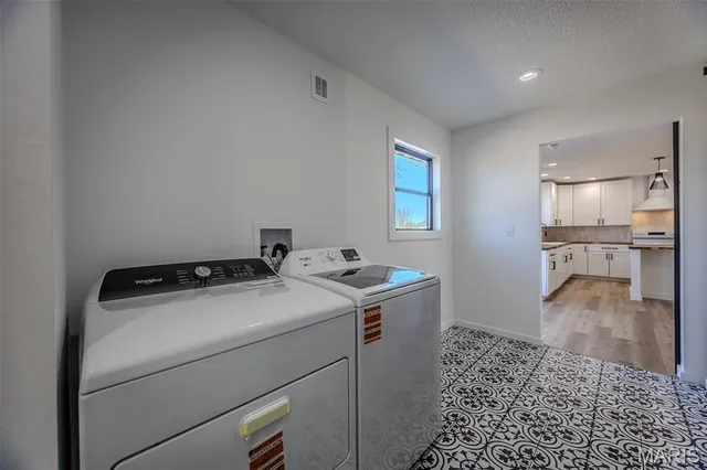 $290,000 | 217 Francis Street, Richland, MO 65556