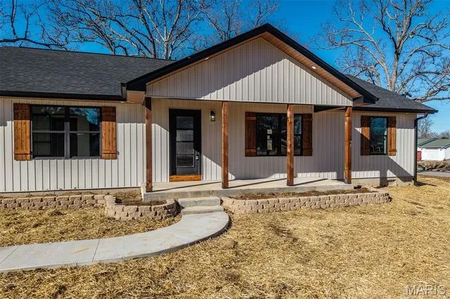 $290,000 | 217 Francis Street, Richland, MO 65556