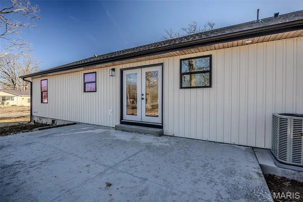 $285,000 | 217 Francis Street, Richland, MO 65556
