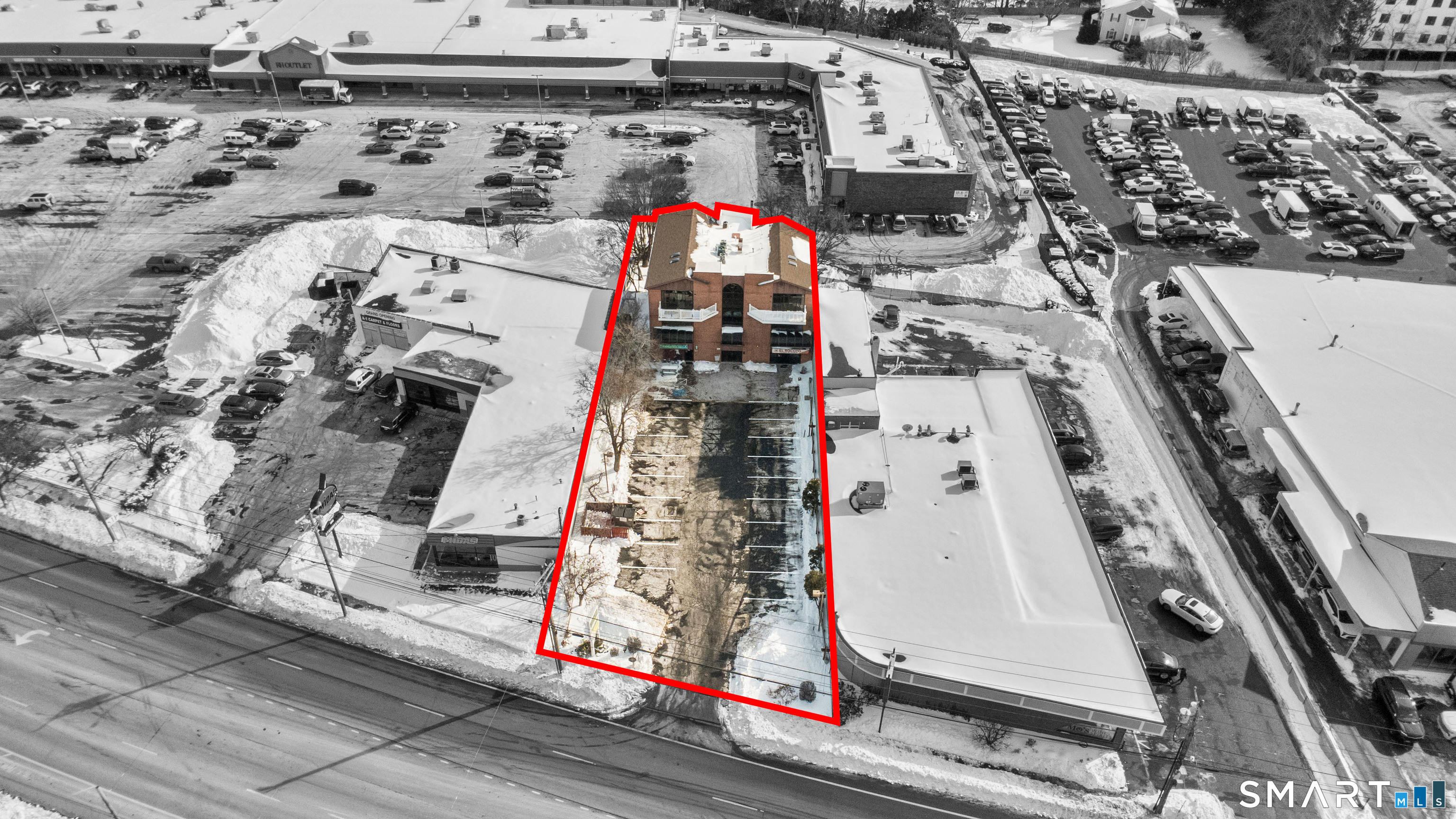 937 Post Road, Unit 2A Fairfield, CT 06824 - Photo 27 of 37