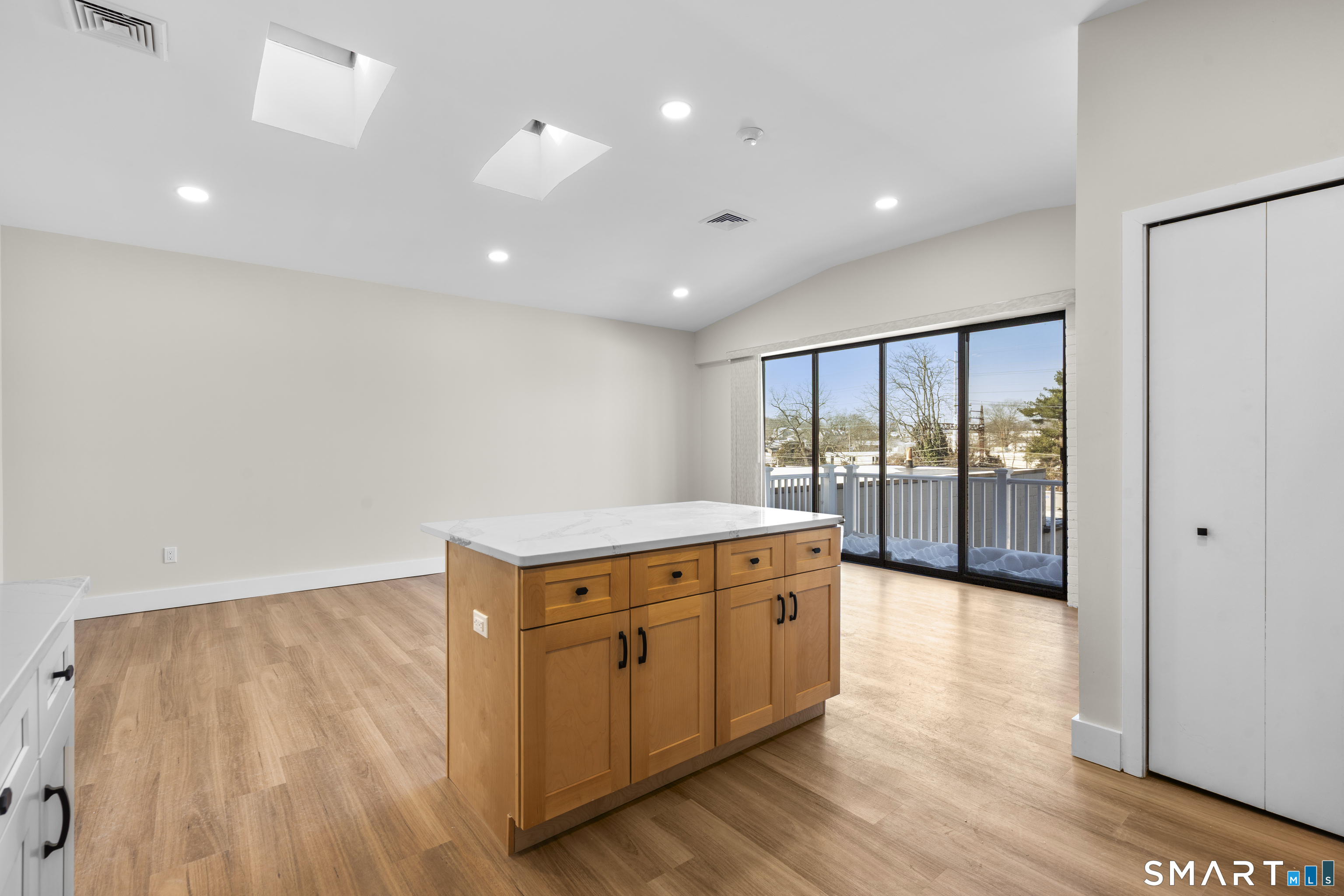 937 Post Road, Unit 2A Fairfield, CT 06824 - Photo 10 of 37