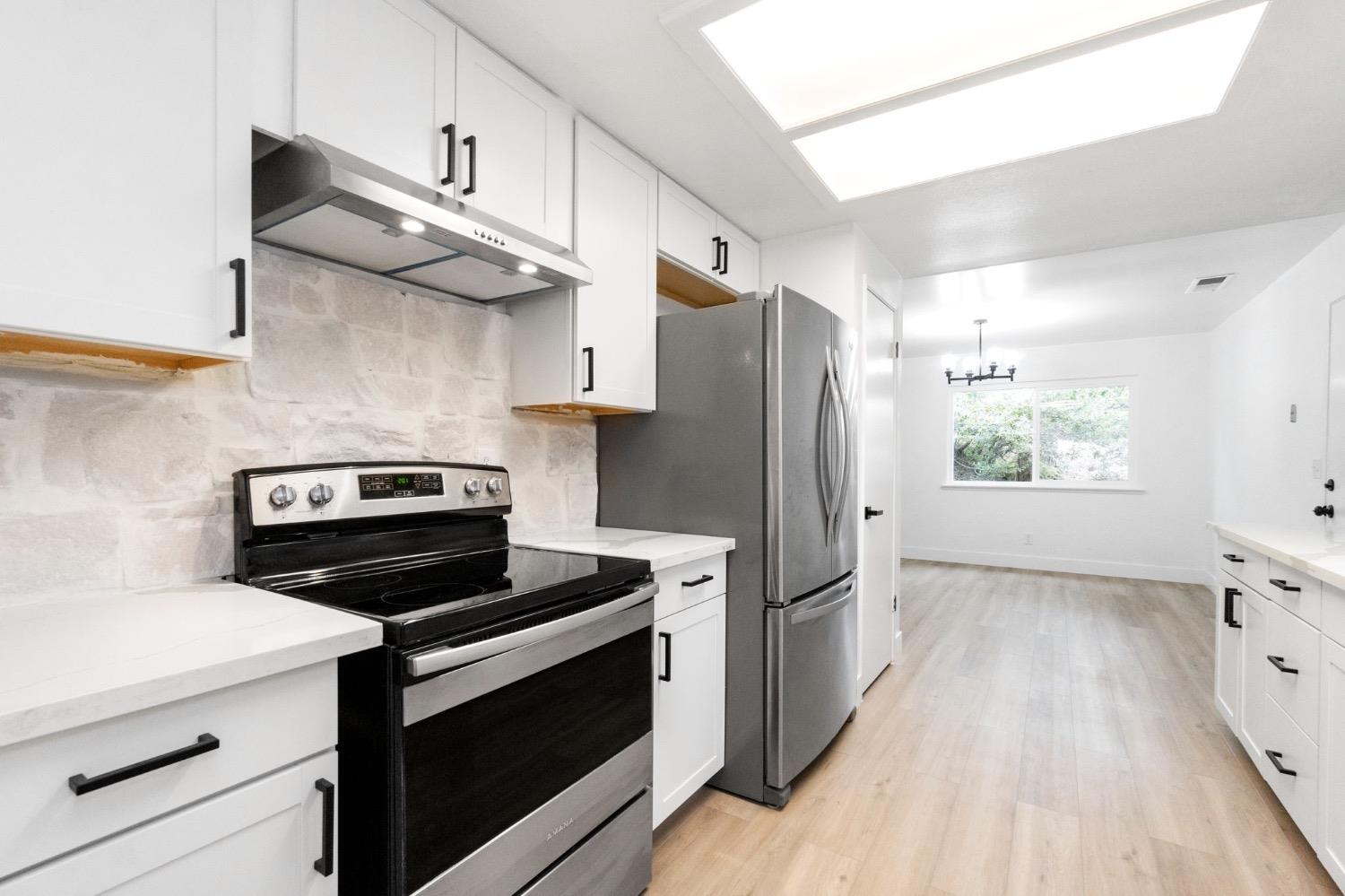 49702 High School Road Oakhurst, CA 93644 - Photo 12 of 31 Gallery Image 12