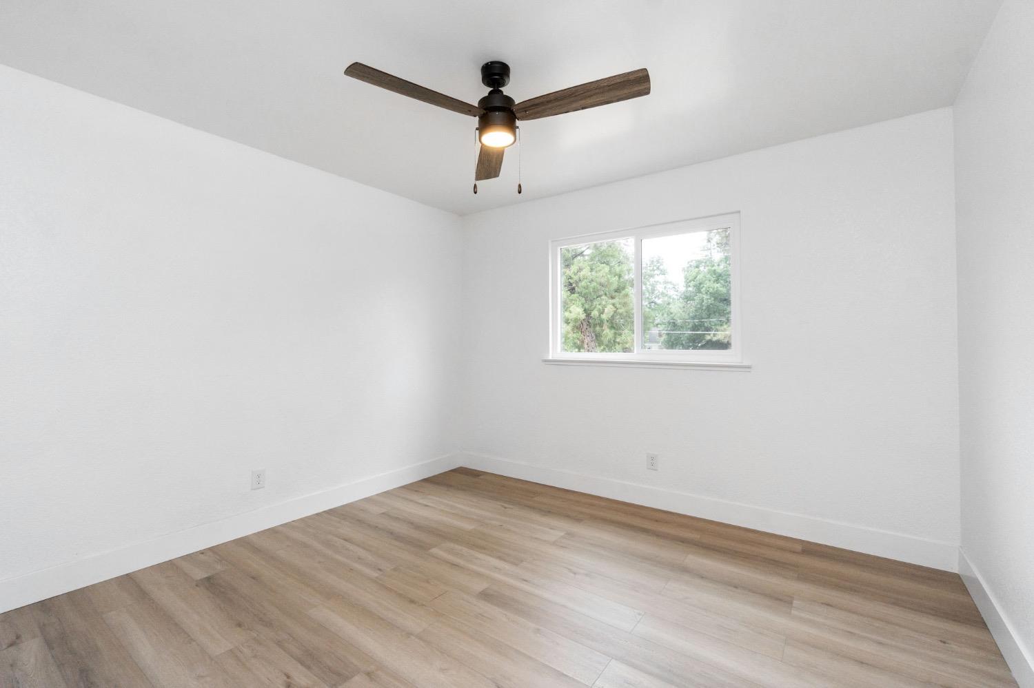 49702 High School Road Oakhurst, CA 93644 - Photo 13 of 31 Gallery Image 13