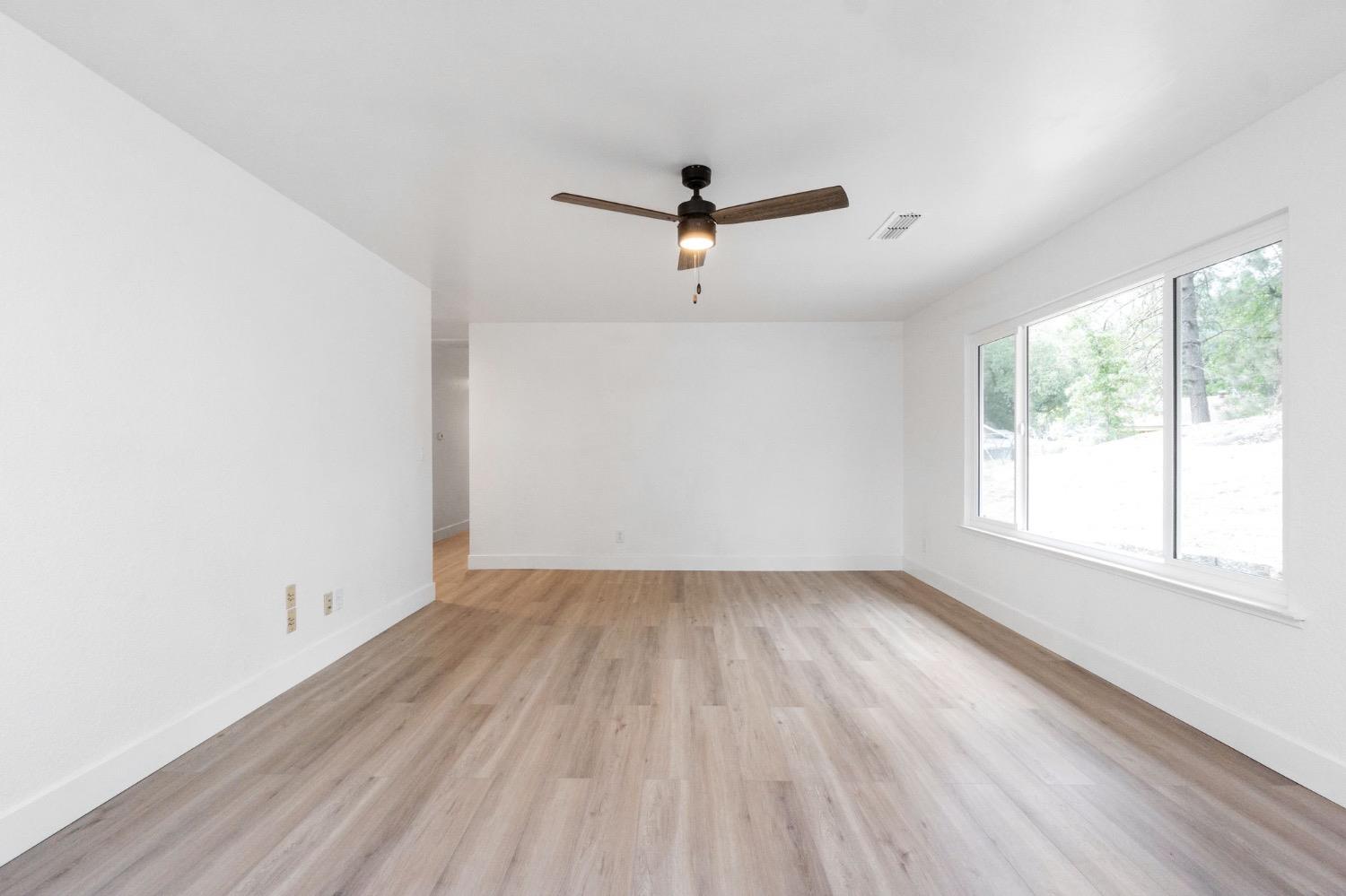 49702 High School Road Oakhurst, CA 93644 - Photo 7 of 31 Gallery Image 7
