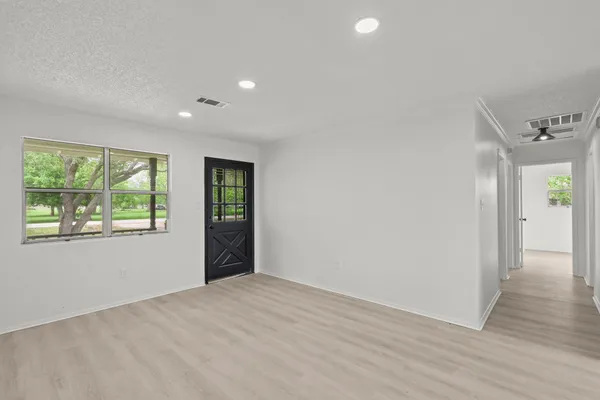 $249,999 | 19139 County Road 927A, Alvin, TX 77511