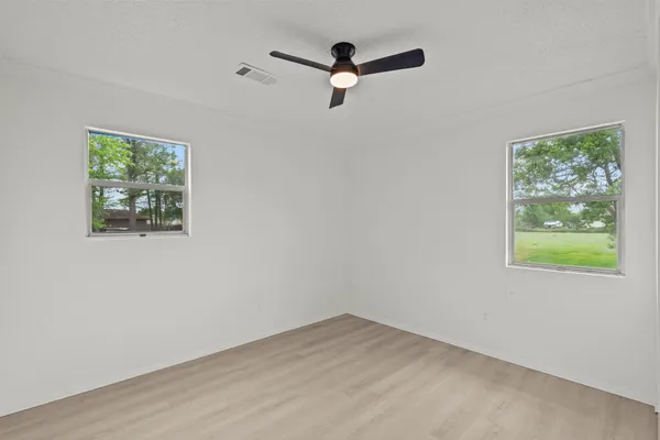 $249,999 | 19139 County Road 927A, Alvin, TX 77511