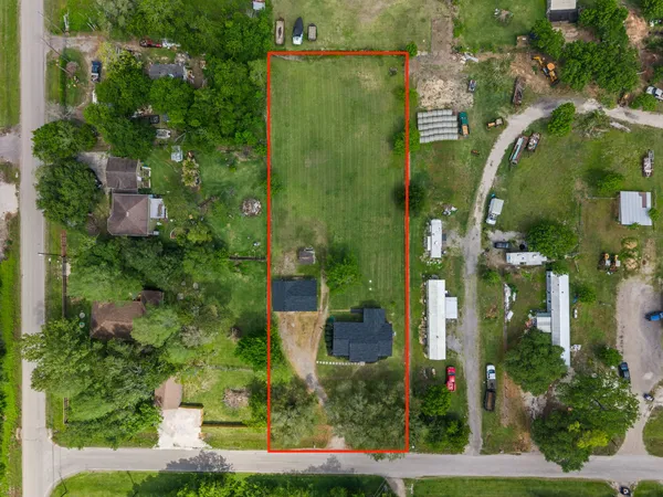 $249,999 | 19139 County Road 927A, Alvin, TX 77511