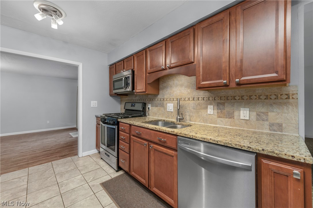 318 Bellaire Road Avon Lake, OH 44012 - Photo 12 of 50