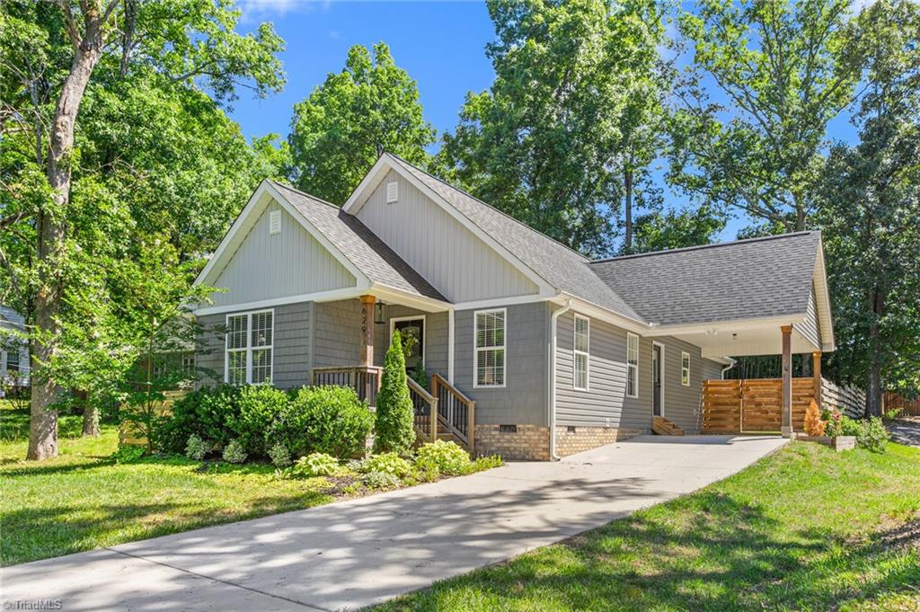 629 Rockspring Road High Point, NC 27262 - Photo 2 of 30