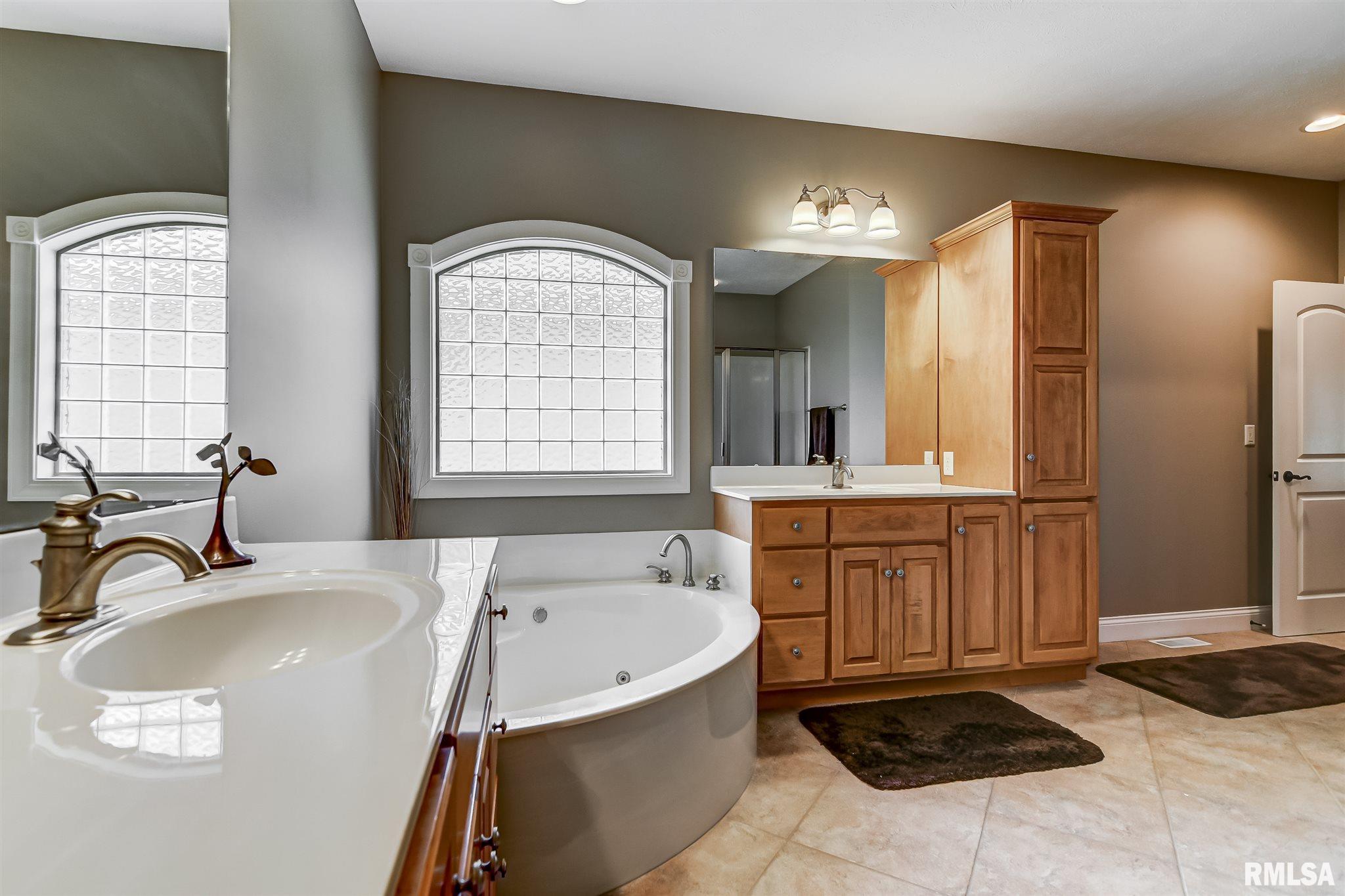 2613 Killarney Road Springfield, IL 62711 - Photo 24 of 47
