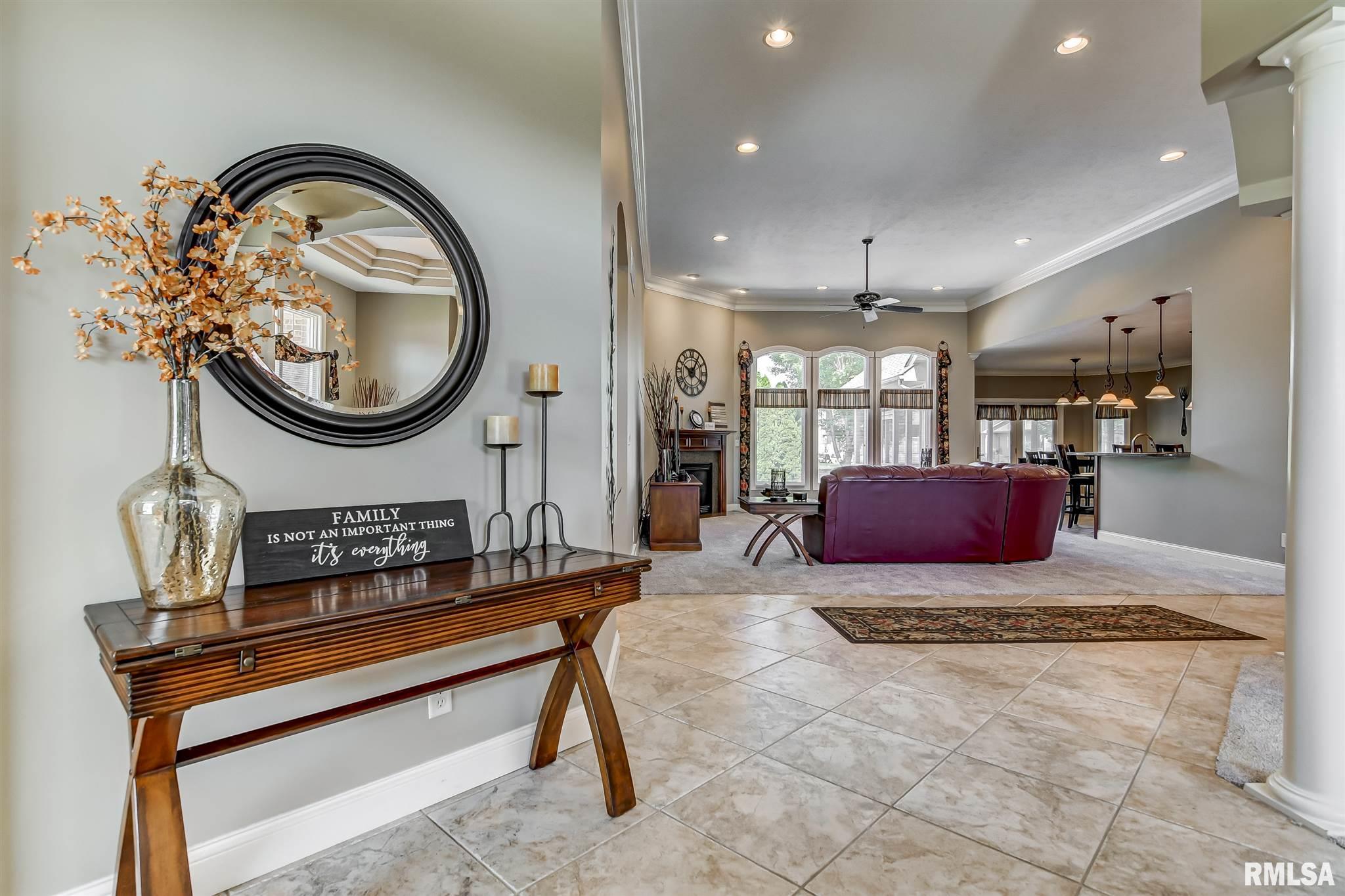 2613 Killarney Road Springfield, IL 62711 - Photo 4 of 47