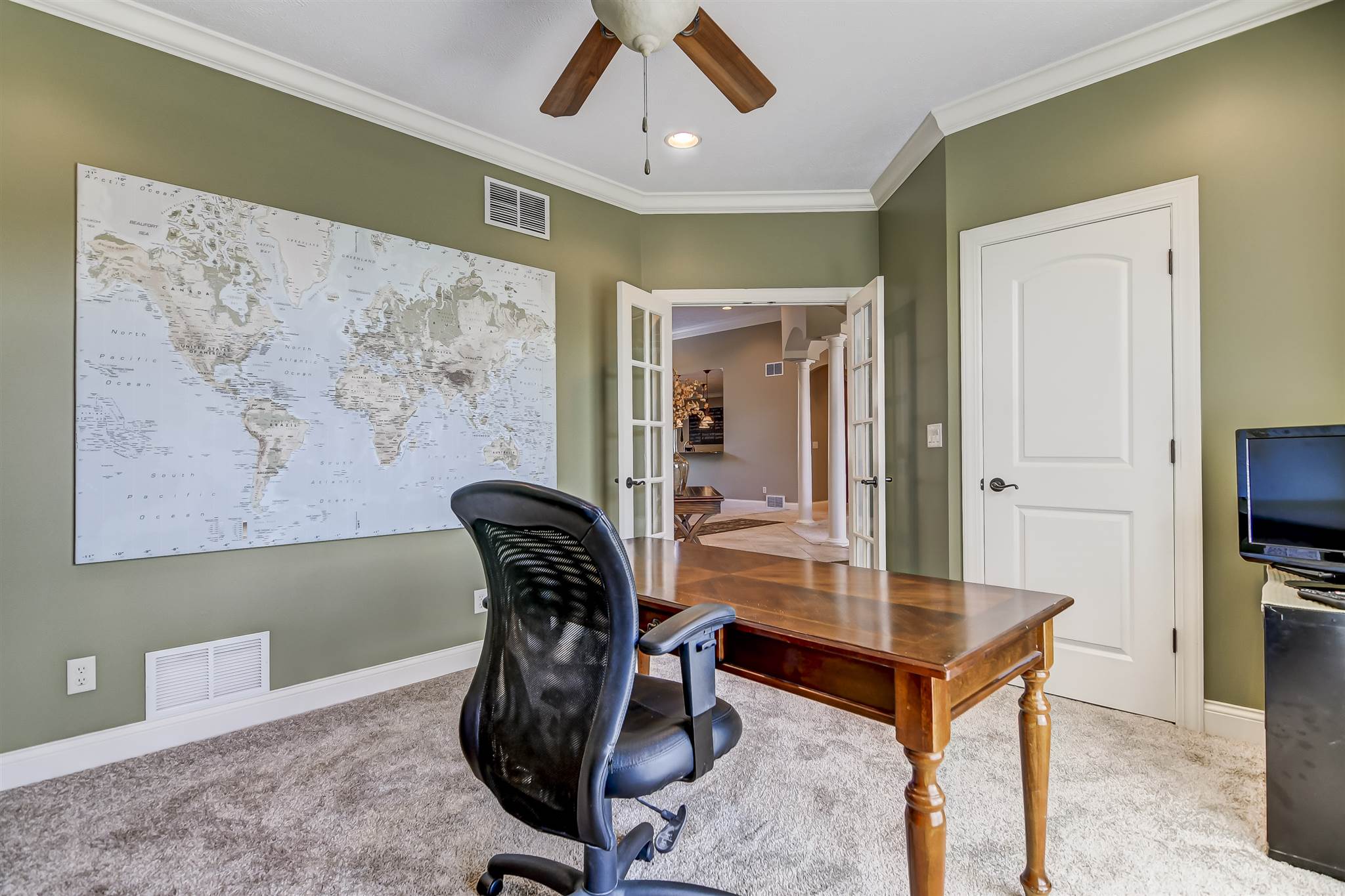 2613 Killarney Road Springfield, IL 62711 - Photo 8 of 47