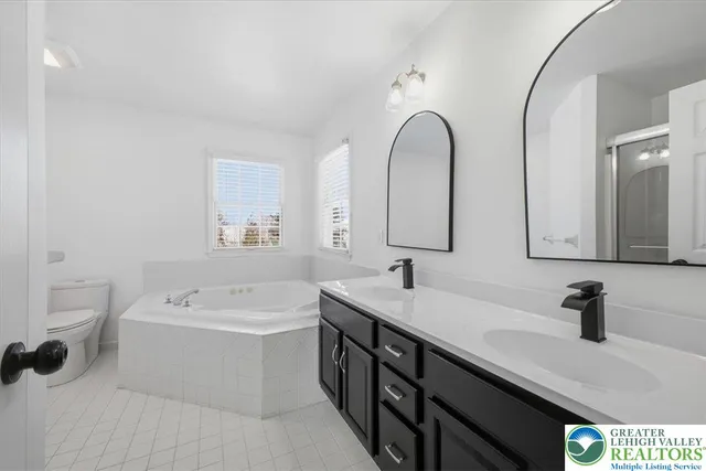 $679,900 | 2301 Goldenrod Drive, Lower Macungie Township, PA 18062