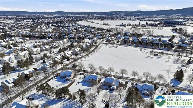 $679,900 | 2301 Goldenrod Drive, Lower Macungie Township, PA 18062