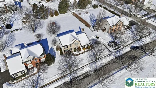 $679,900 | 2301 Goldenrod Drive, Lower Macungie Township, PA 18062