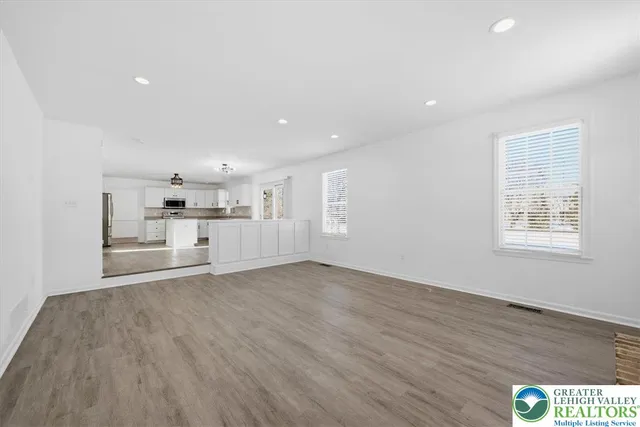 $679,900 | 2301 Goldenrod Drive, Lower Macungie Township, PA 18062