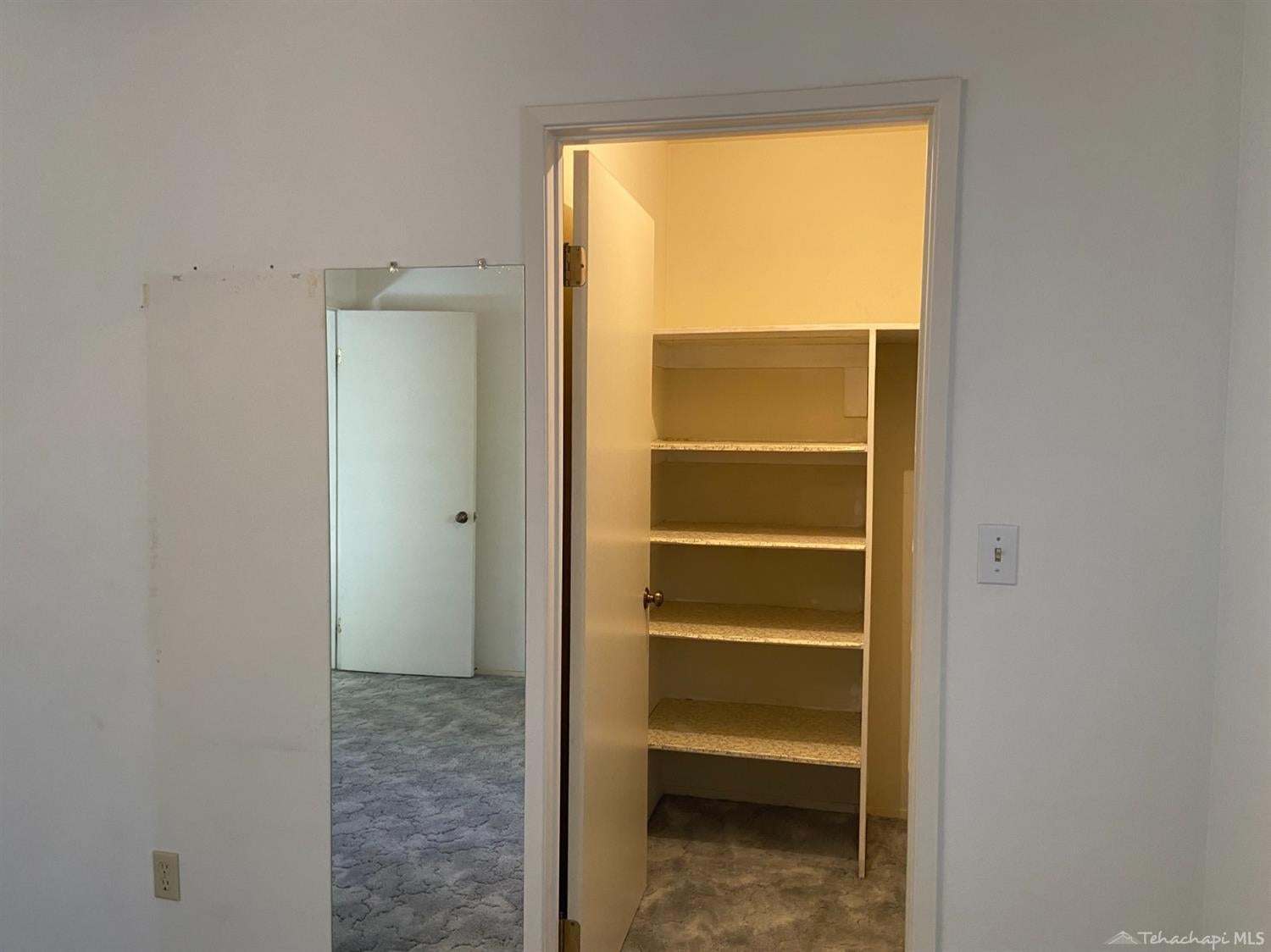 21229 Quail Springs Road Tehachapi, CA 93561 - Photo 19 of 31 Gallery Image 19